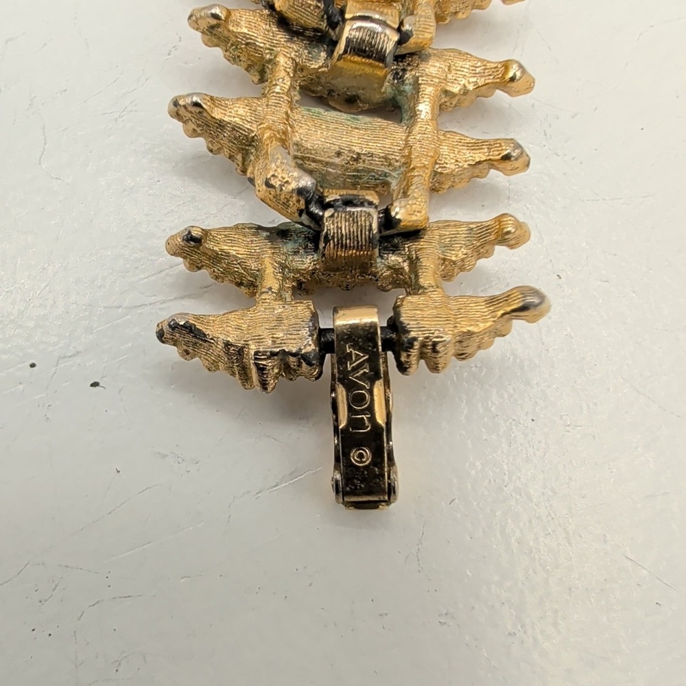 Vintage Avon Brutalist Gold Tone Textured Nugget Link‎ Bracelet - Picture 9 of 16